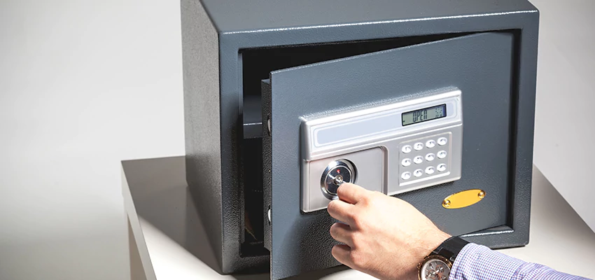 Jewelry Safe Unlocking Service in Huntington Beach, California