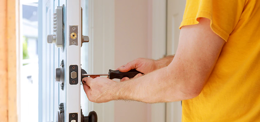 Eviction Locksmith For Key Fob Replacement Services in Huntington Beach, CA